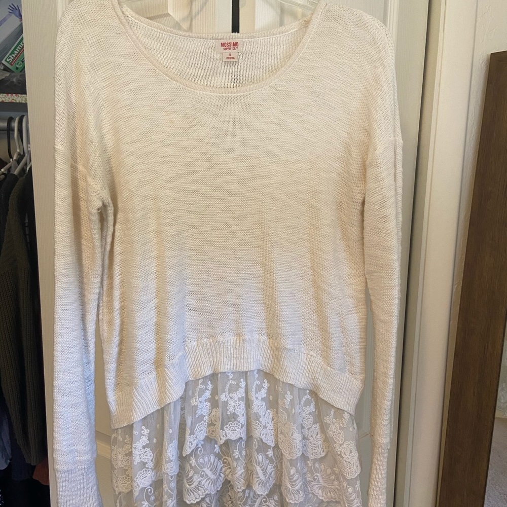 Lightweight sweater